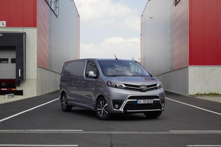 Toyota Proace Electric Verso L1 Team Deutschland (50 kWh) (ab 04/21)